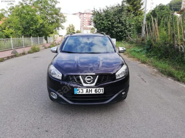 ARACIMIZDA DORT PARCA BOYA VARDIR GAYET TEMIZ BIR ARACTIR - Görsel 12