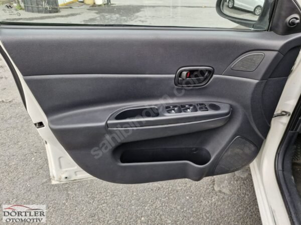 2012 MODEL ACCENT ERA 1.4 BENZINLI 325 BINDE UYGUN FIYAT - Görsel 11