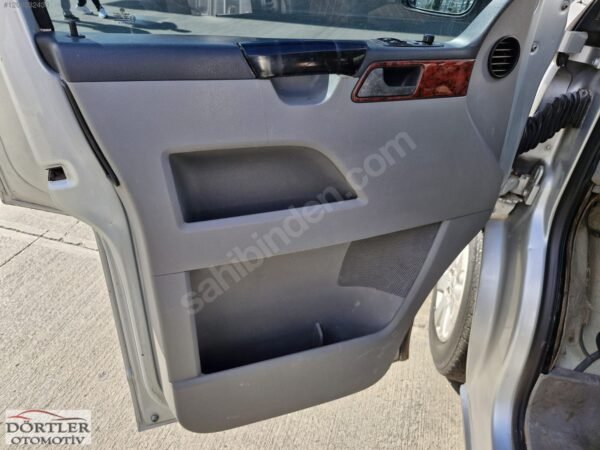 2005 MODEL CARAVELLA 2.5MOTOR 6 İLERİ 130 PS 9+1 MİNİBÜS RUHSAT - Görsel 5