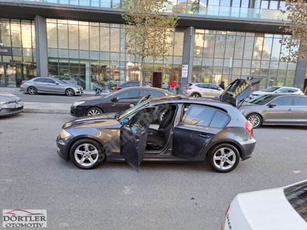 2007 MODEL BMW 1.18İ. OTOMATİK VİTES, SANRUFLU TEMİZ ARAÇ - Görsel 5