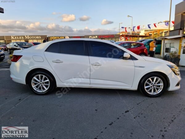 OTOMATİK VİTES 2017 MODEL RENAULT MEGAN 1.5 DCI İCON TRAMERSIZ - Görsel 17